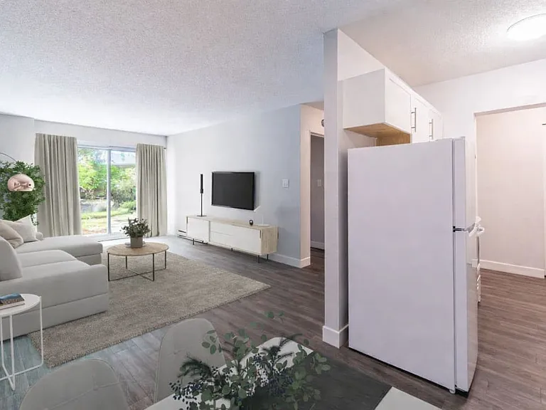 1140 Hillside Ave — Photo 6