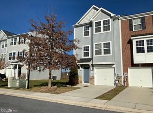 30 Newgate Ct #30, Falling Waters, WV 25419