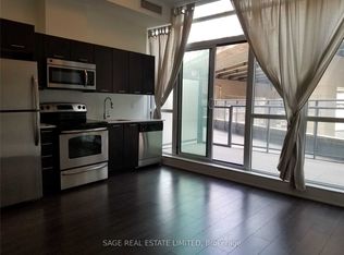 169 Fort York Blvd #220, Toronto, ON M5V0C8