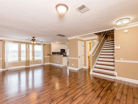 4th image of 6742 Barker Bend Ln