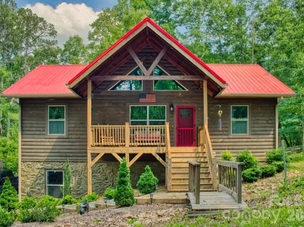749 Hearthstone Dr, Union Mills, NC 28167