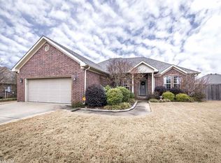 8 Joshua Cir, Conway, AR 72032