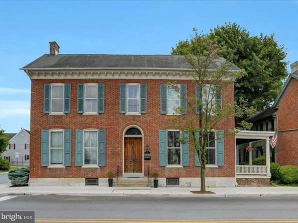 49 N Carlisle St, Greencastle, PA 17225