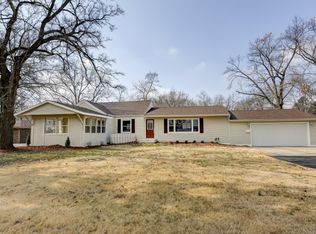 2229 S Lost Bridge Rd, Decatur, IL 62521