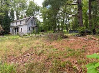 1277 Snake Hill Rd, Glocester, RI 02857