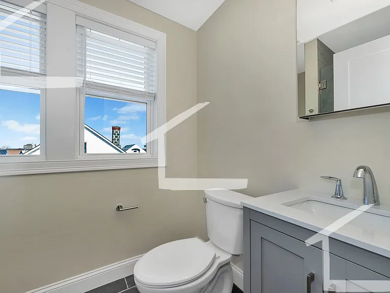 43 Wright Ave #2A — Photo 29