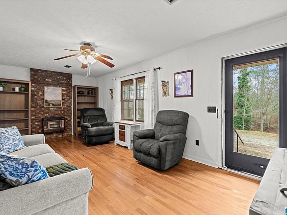 4th image of 1753 County Road 111