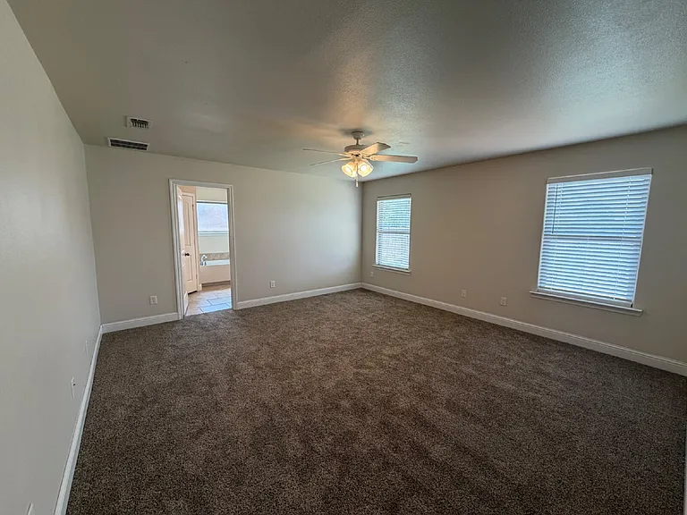 3608 Ridgely Ave — Photo 7