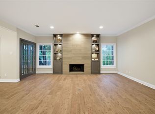 4212 Lomo Alto Dr #202, Highland Park, TX 75219