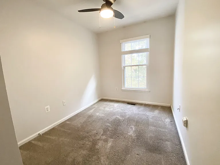 8704 Aspen Grove Ct — Photo 18