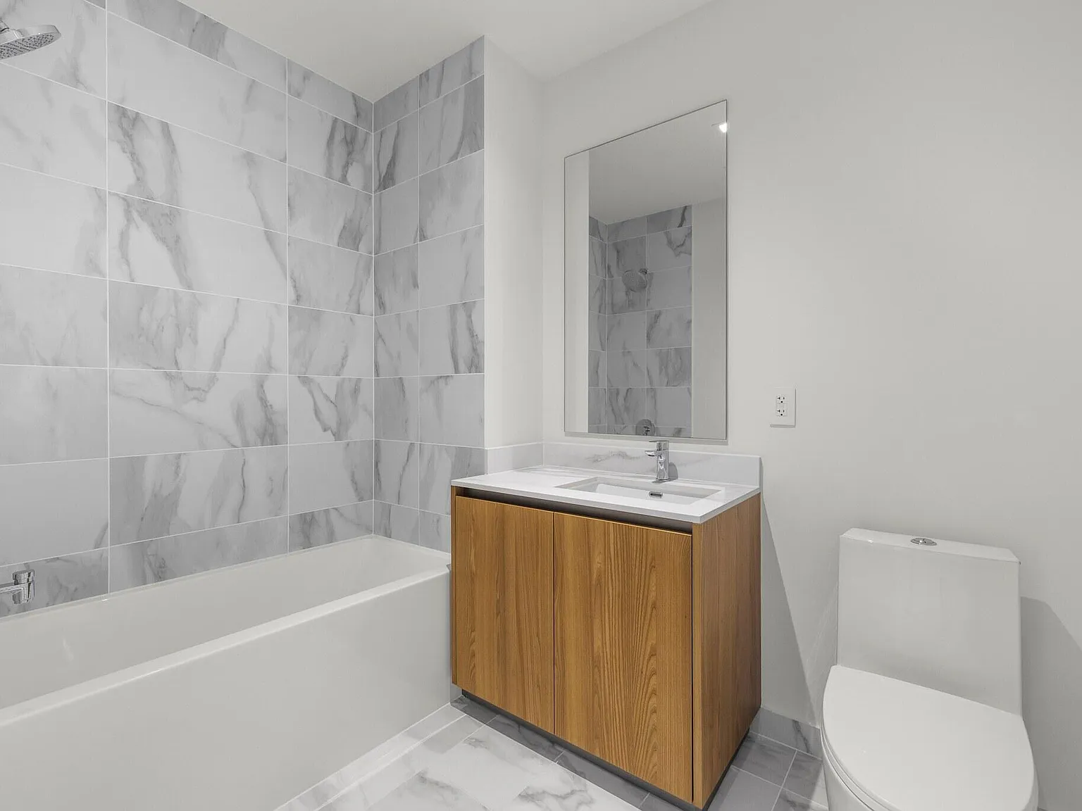 1 bed, 2.0 bath, 1216 sqft, $6,200 — Photo 3