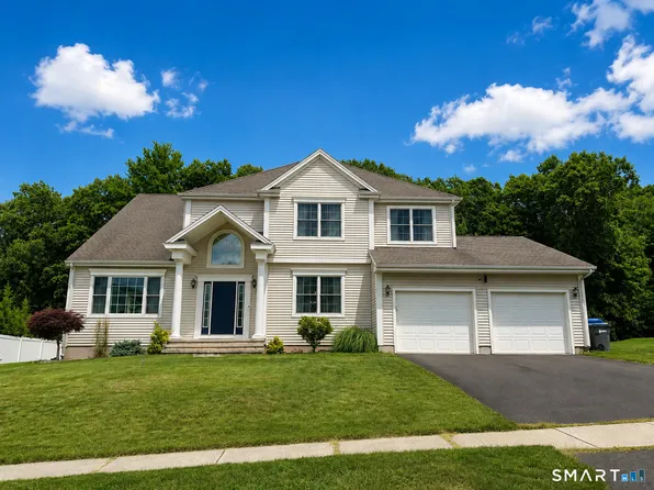 25 Saddle Hill Road, Manchester, CT 06040