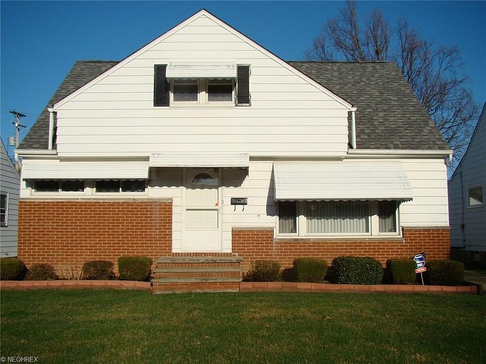 1st image of 275 Woodmere Dr