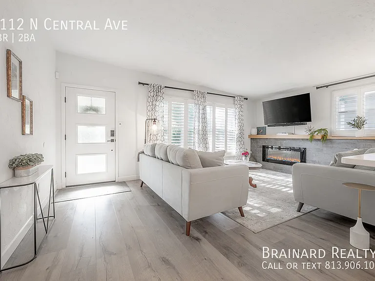 4112 N Central Ave — Photo 2