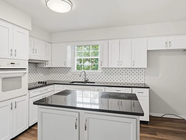 2614 Edge O Lake Dr — Photo 6