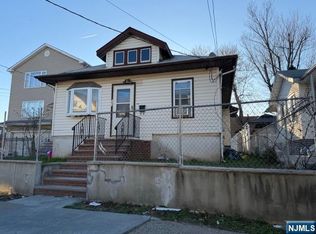 500-502 E 18th St, Paterson, NJ