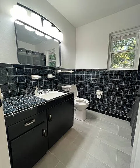 Beautiful original tile in pristine condition!