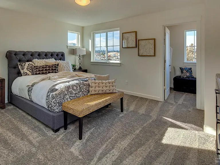2520 NE Purcell Blvd — Photo 10