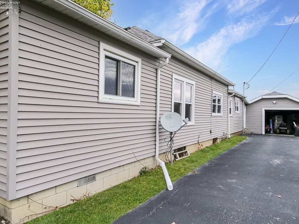 108 Sullivan St, Bettsville, OH 44883 Zillow