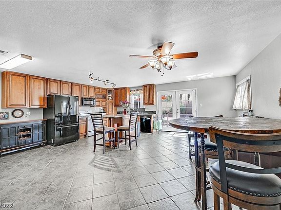 5th image of 4373 Skyview Dr