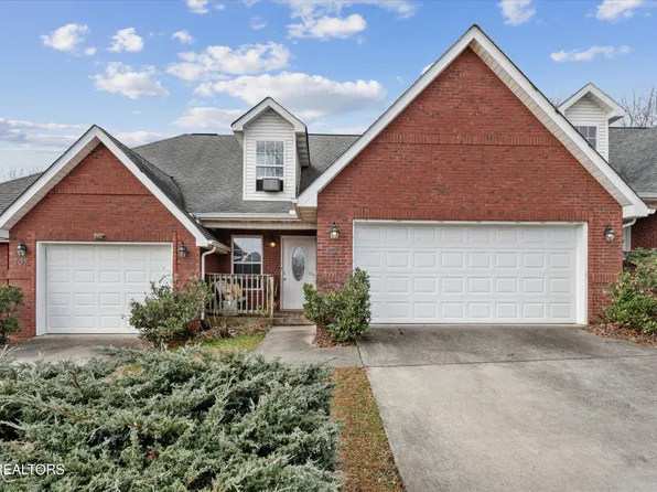 209 Covington Ln, Maryville, TN 37804