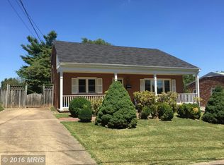205 Prospect Dr SW, Leesburg, VA 20175