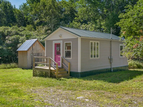 272 Bacon Road, Mercer, ME 04957