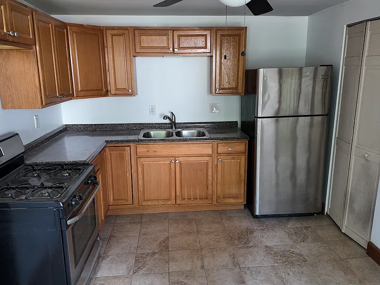 1 Hull St #3A — Photo 3