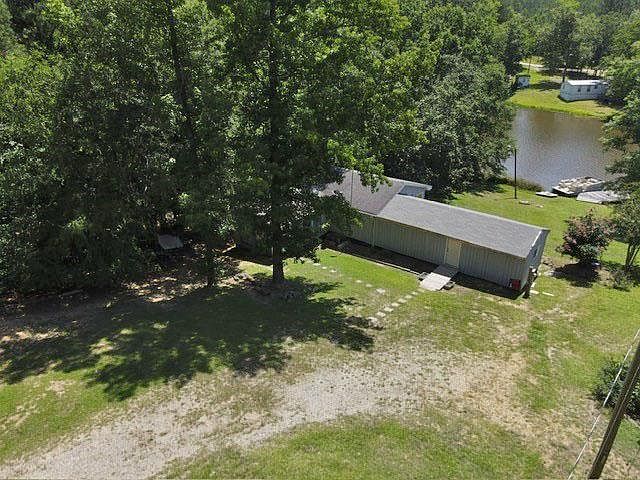 1st image of 93 Lakeshore Dr