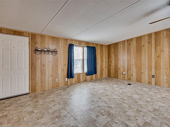 3rd image of 5459 Millie Ln