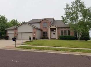 2104 W Brenyn Ct, Dunlap, IL 61525