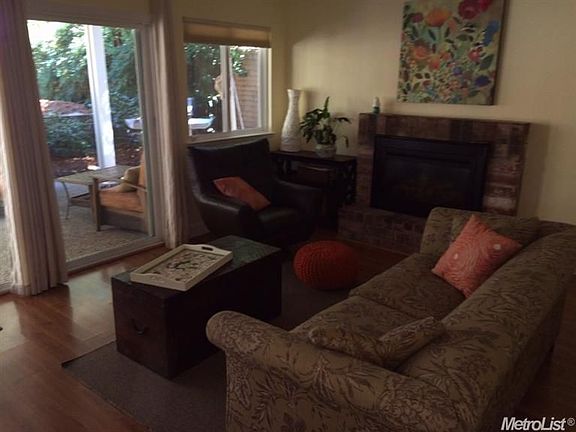 4th image of 8426 Orial Oak Ct