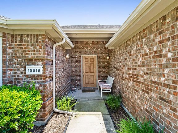 4th image of 15619 Palo Pinto Dr