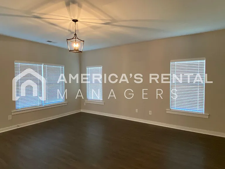 15662 Capstone Blvd — Photo 4