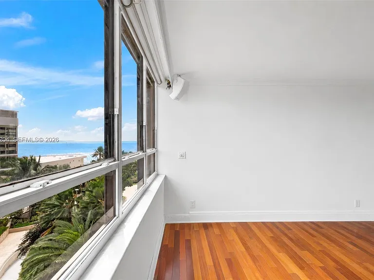 3 Grove Isle Dr #C605 — Photo 24