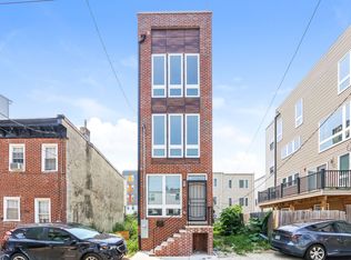 1948 N Darien St, Philadelphia, PA 19122