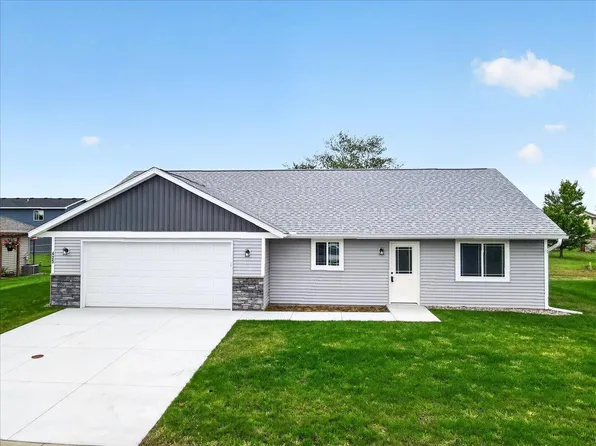 425 4th Ave SE, Saint Joseph, MN 56374