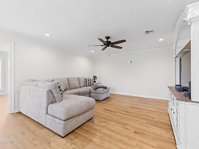 2508 Ferris Rd — Photo 10