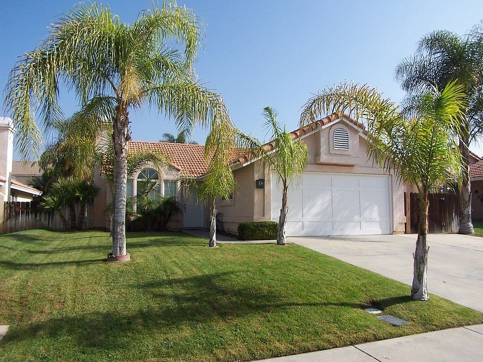 Beautiful Single Story Home