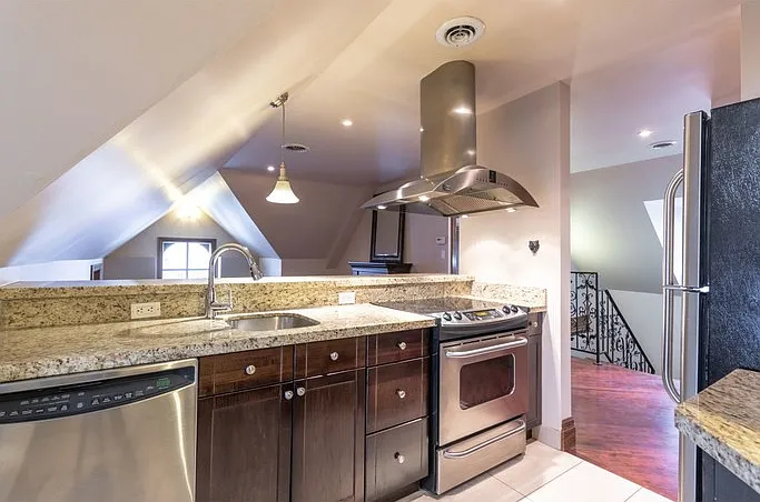 1 bed, 1.0 bath, 795 sqft, $1,500 — Photo 3