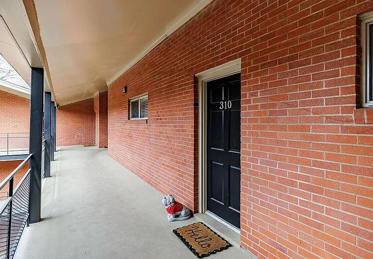 250 Little St #C310 — Photo 18