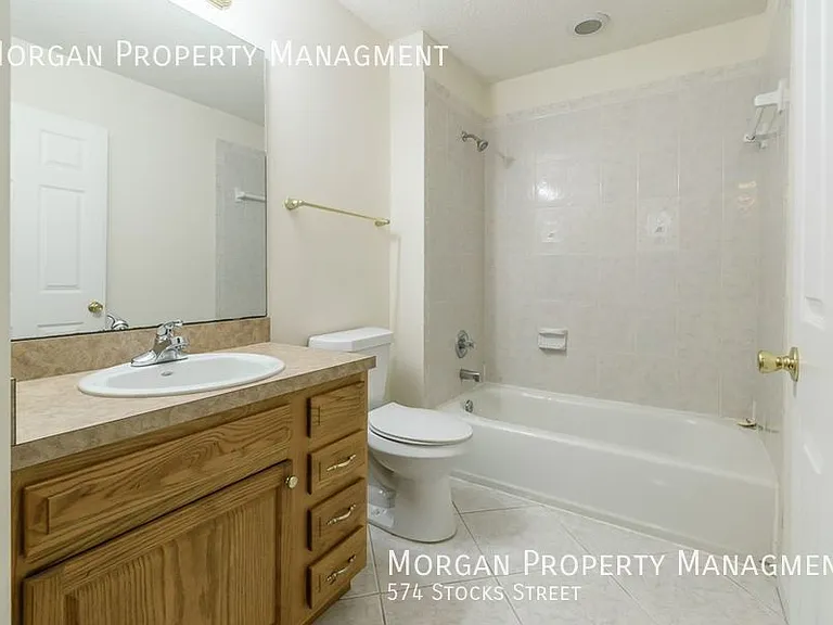 574 Stocks St — Photo 12