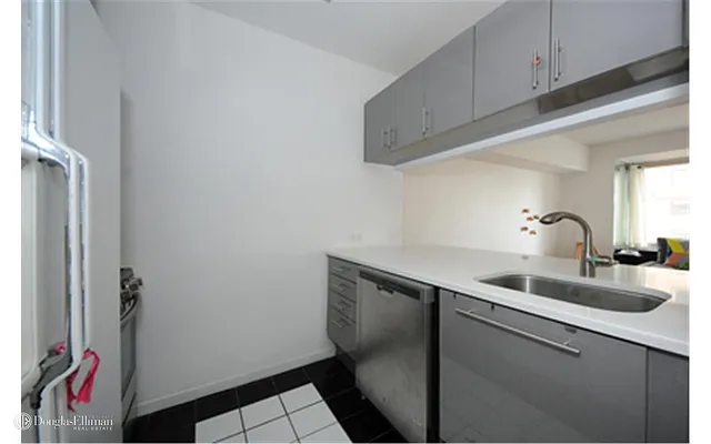 Rented by Douglas Elliman | media 6