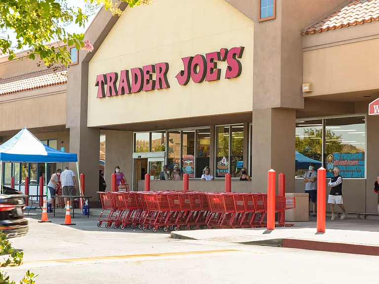 A 5 minute drive to your favorite retailers at Bouquet Shopping Center.