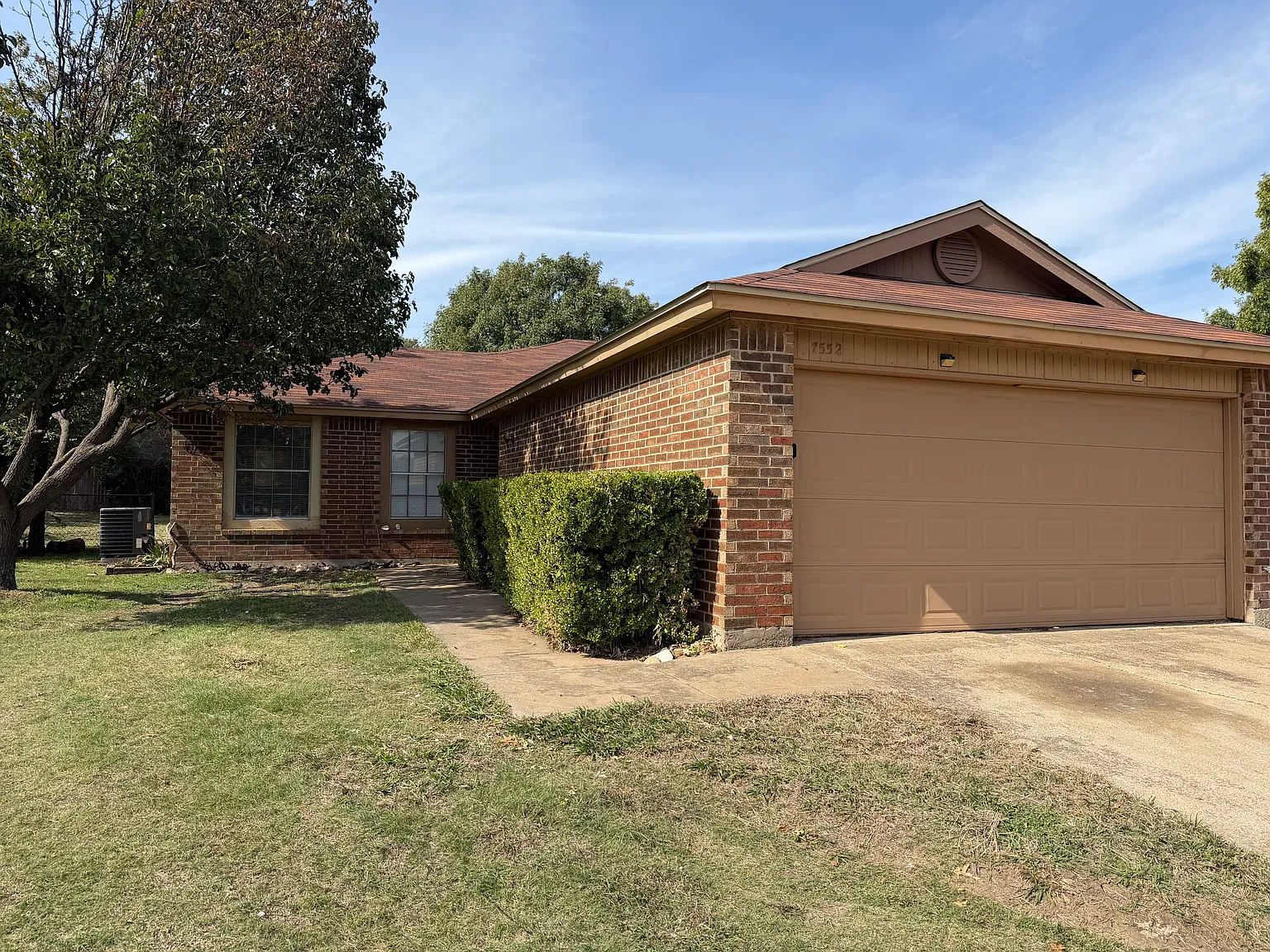 3 bed, 1300 sqft, $1,695 — Photo 2