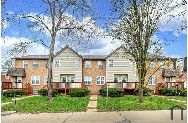 Building Photo - 10161 Squire Meadows Dr #C