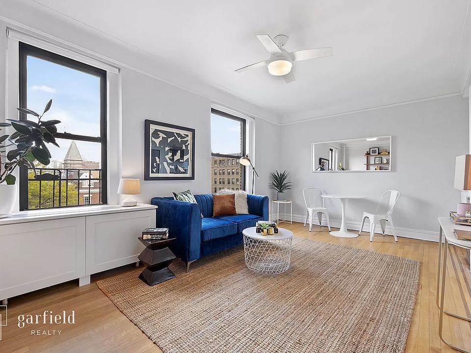 1st image of 300 8th Ave APT 5L