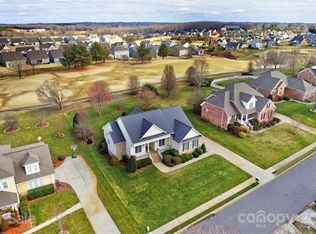 125 Fox Den Cir, Statesville, NC 28677