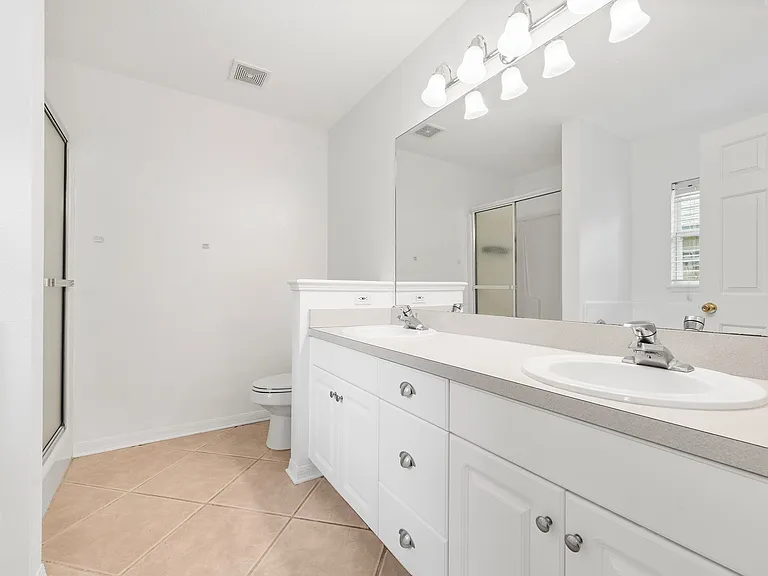 6905 SW 85th Ter — Photo 6