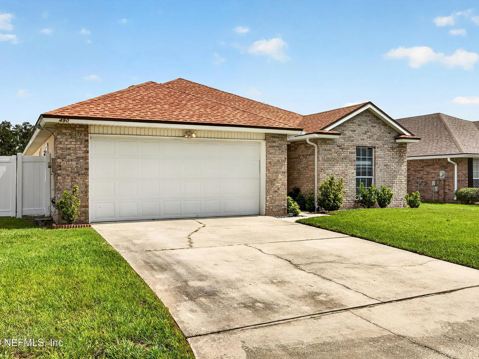4 bed, 2.0 bath, 1731 sqft, $2,250 — Photo 2